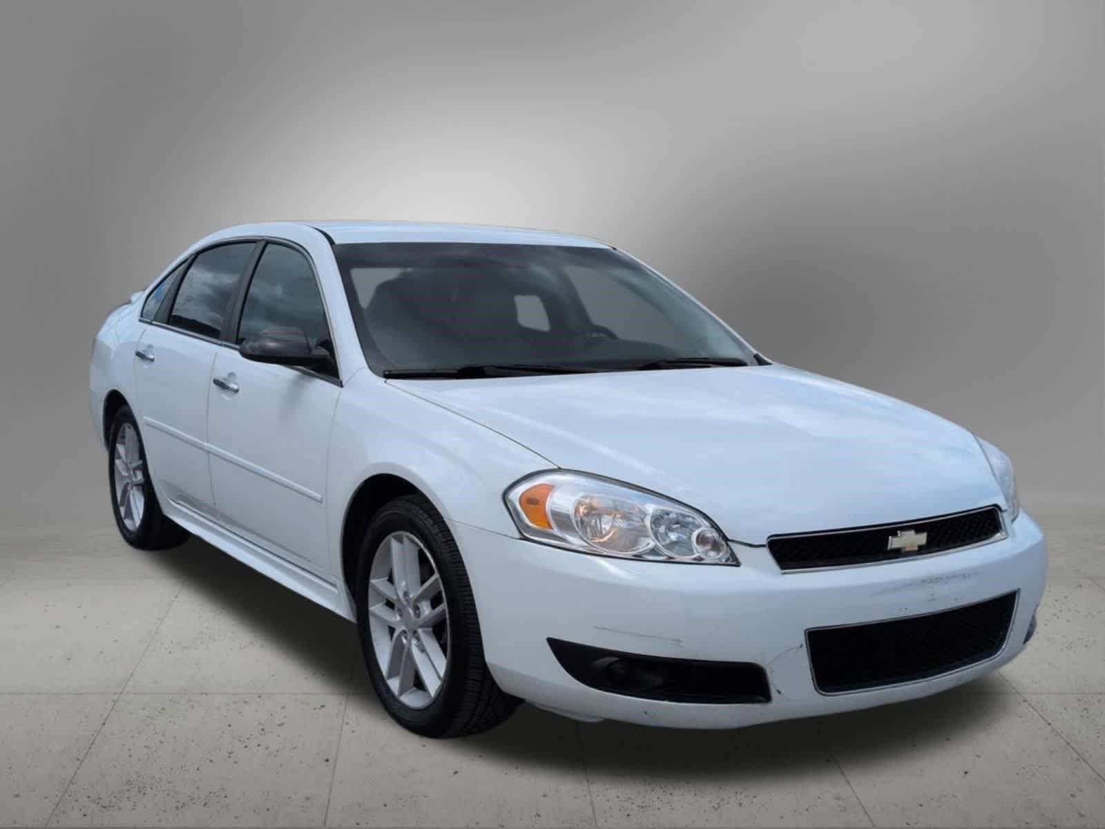 Used 2013 Chevrolet Impala LTZ FWD image 8