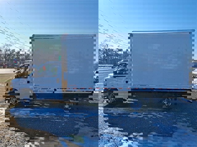 New 2024 Chevrolet Express 4500 Extended w/ Power Convenience Package image 7