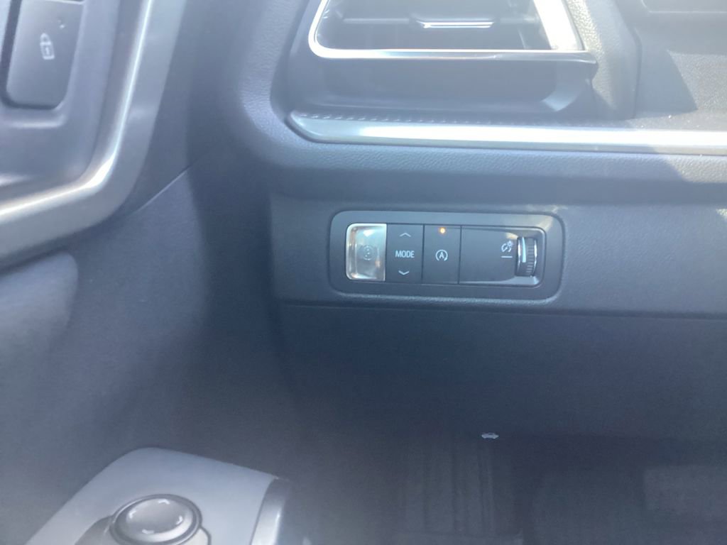 New 2026 Chevrolet Traverse LT w/ Driver Confidence Package FWD image 30