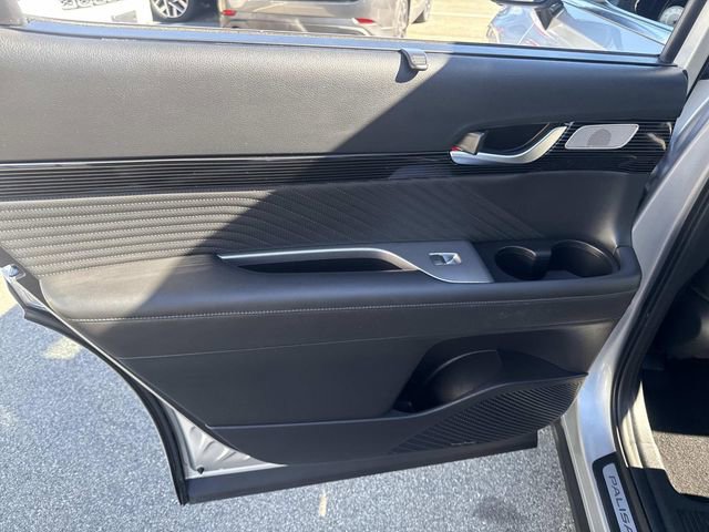 Used 2023 Hyundai Palisade Calligraphy w/ Cargo Package image 17
