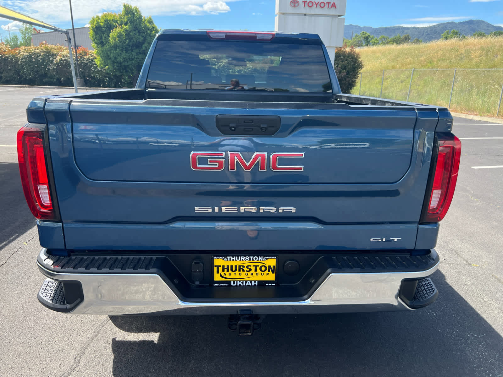 Used 2024 GMC Sierra 1500 SLT image 10