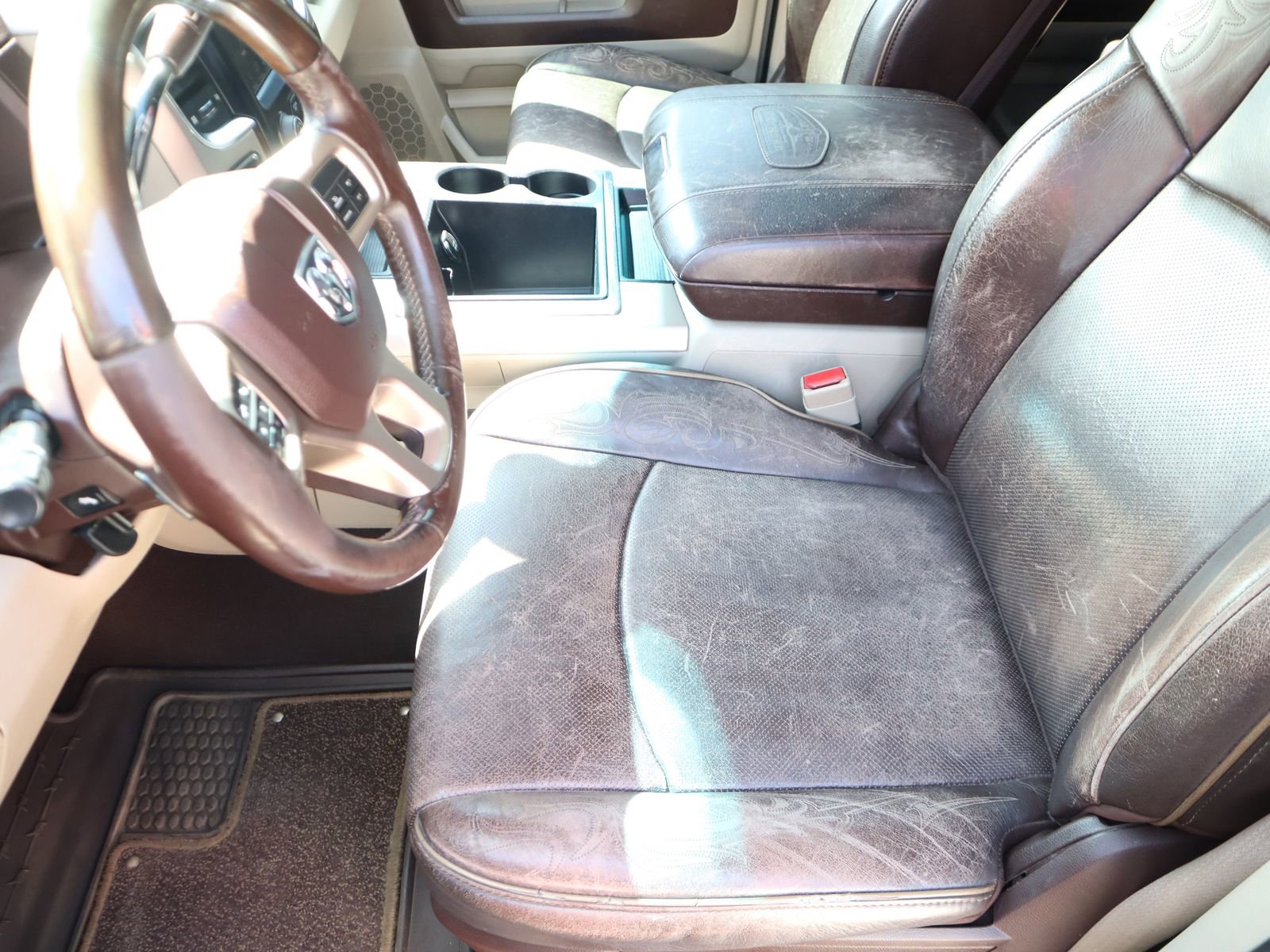 Used 2013 RAM 3500 Laramie Longhorn w/ Cold Weather Group image 23