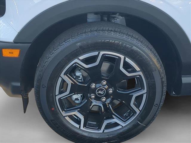 New 2025 Ford Bronco Sport Outer Banks image 10