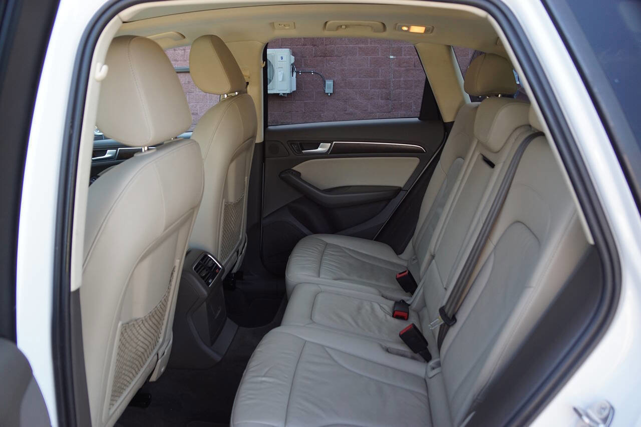Used 2017 Audi Q5 2.0T Premium image 34