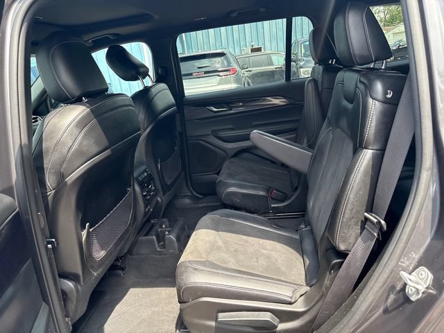 Used 2023 Jeep Grand Cherokee L Laredo AWD/4WD image 21