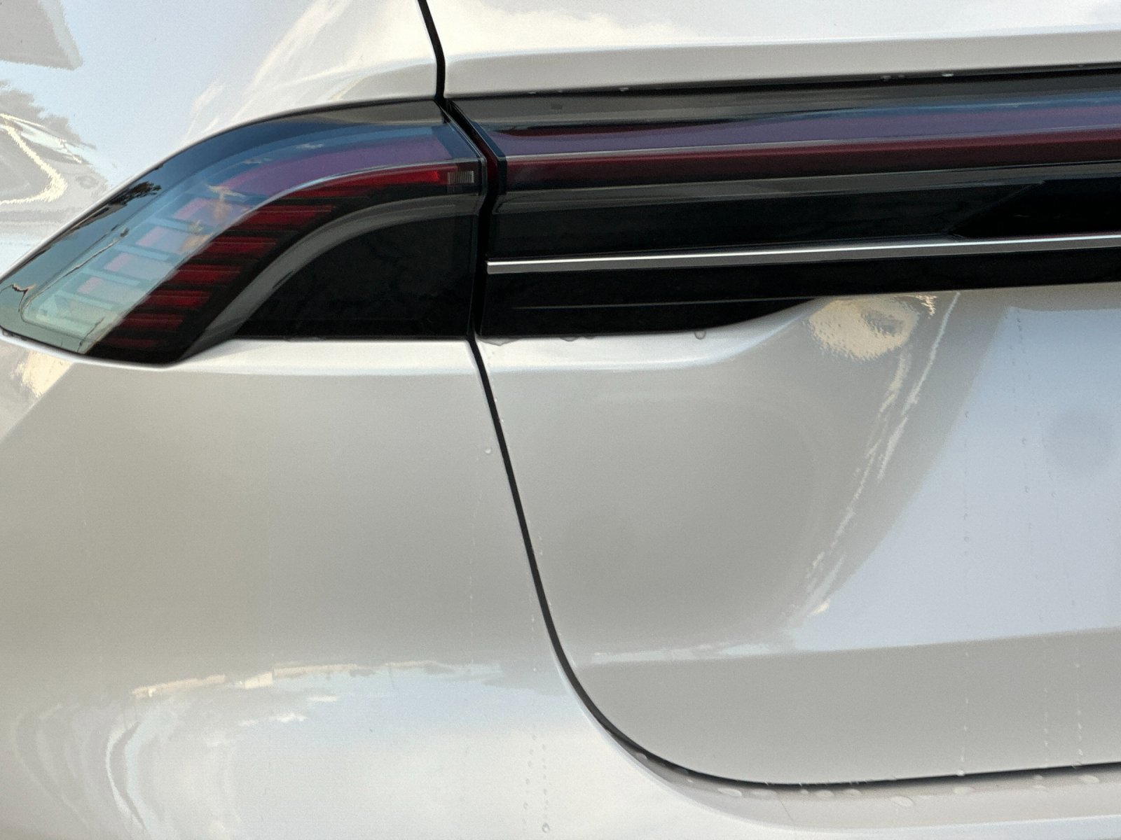 Certified 2025 Lincoln Nautilus Reserve w/ Jet Appearance Package image 28