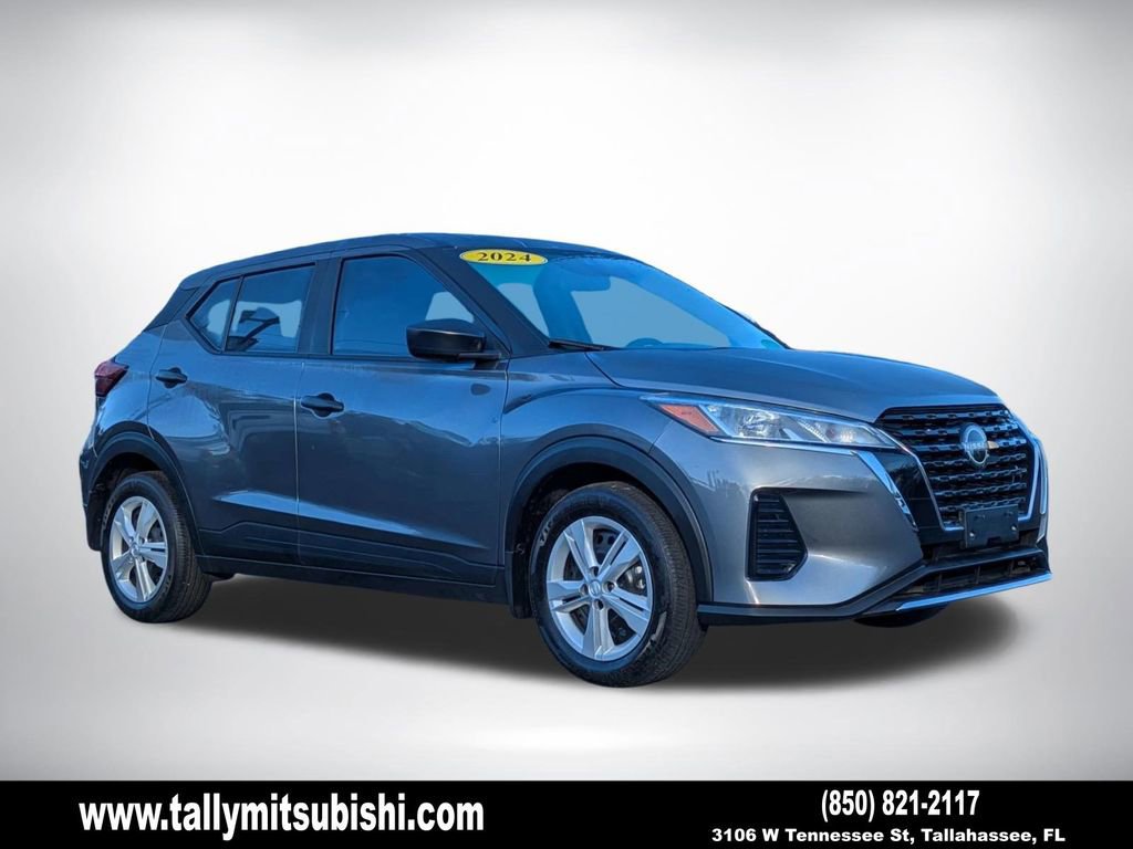 Used 2024 Nissan Kicks S image 1