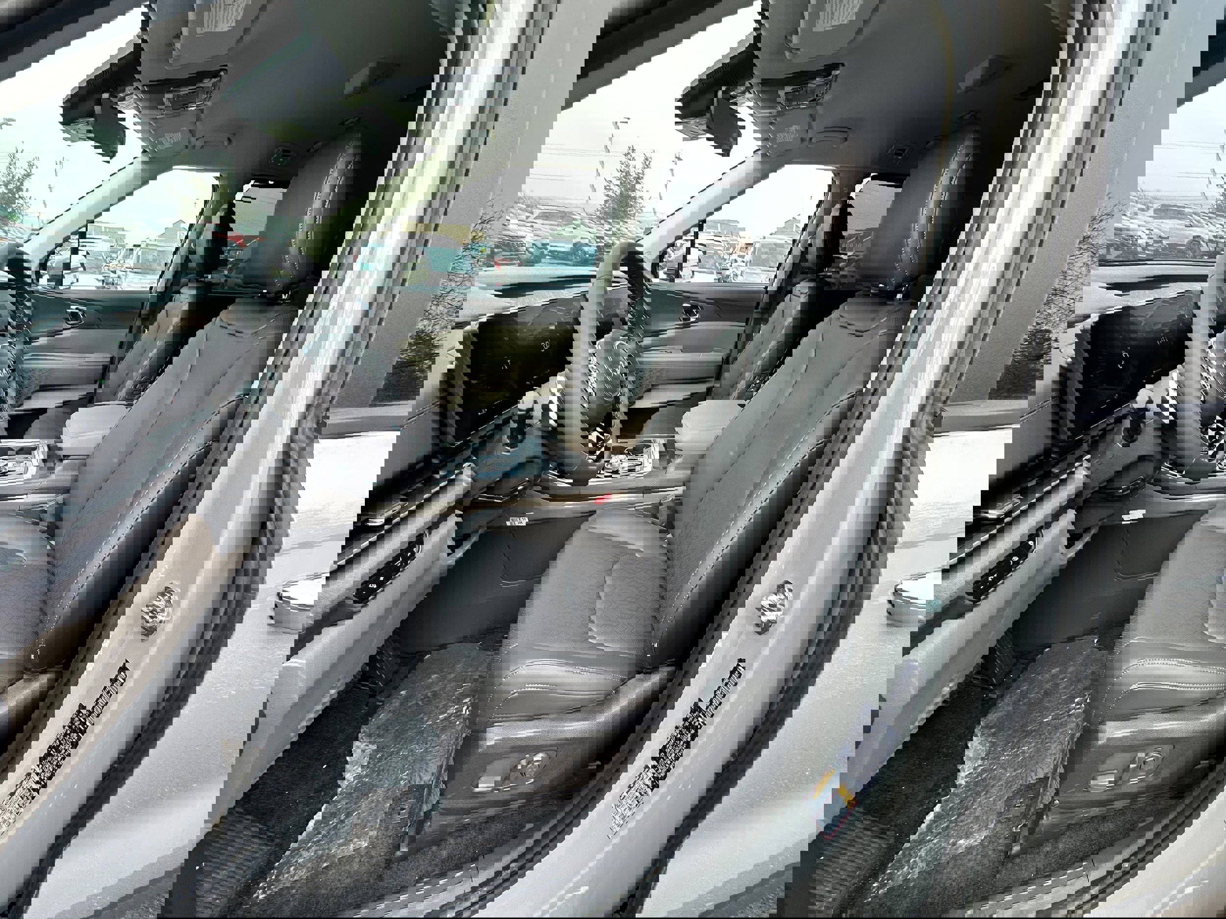 New 2026 Kia Carnival EX image 32