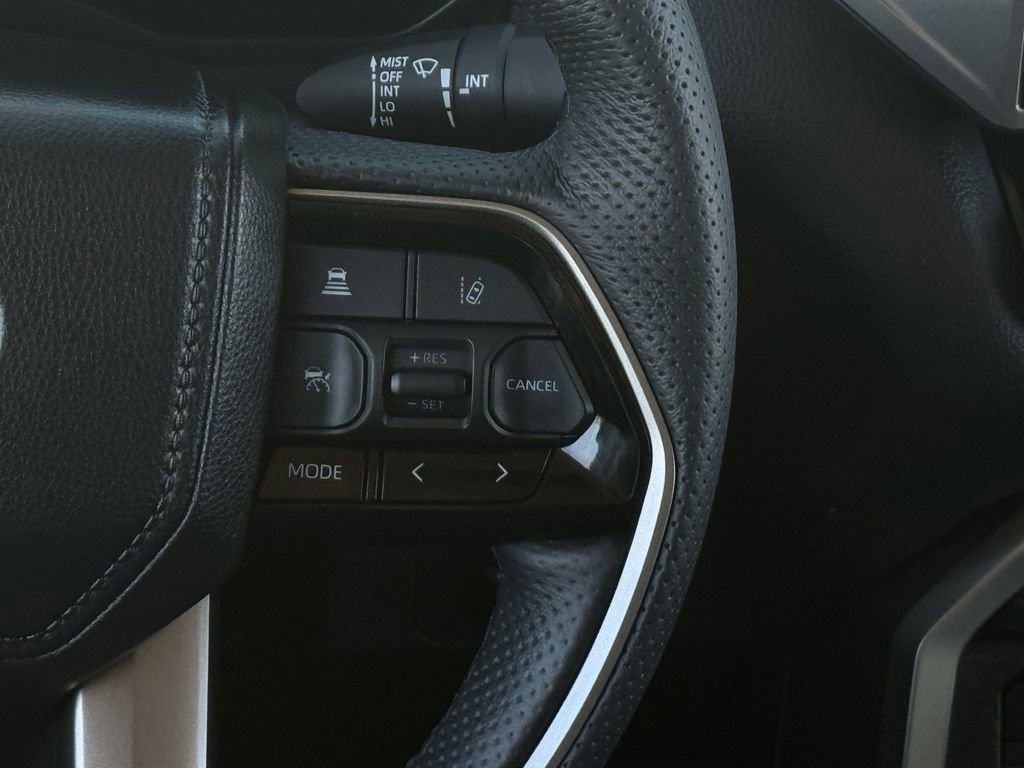 Used 2024 Toyota Tundra Limited AWD/4WD image 17
