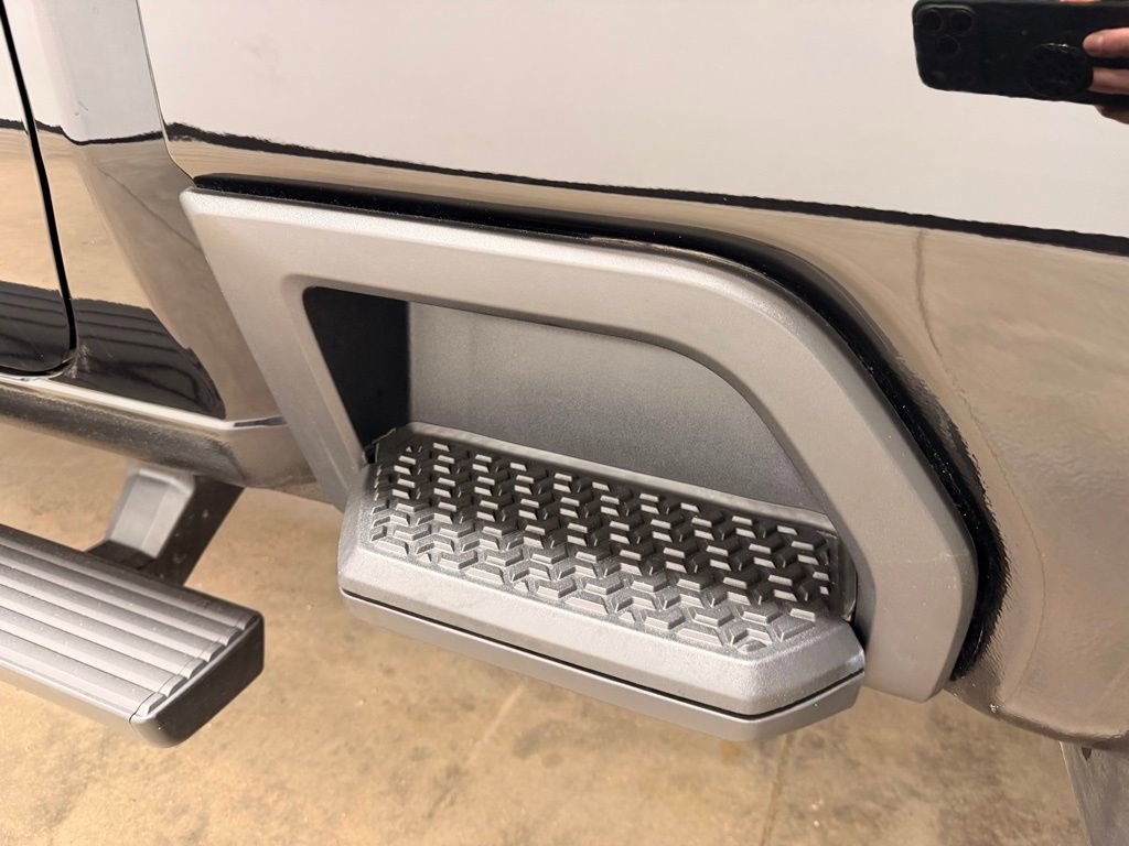 Used 2020 GMC Sierra 2500 SLE image 16