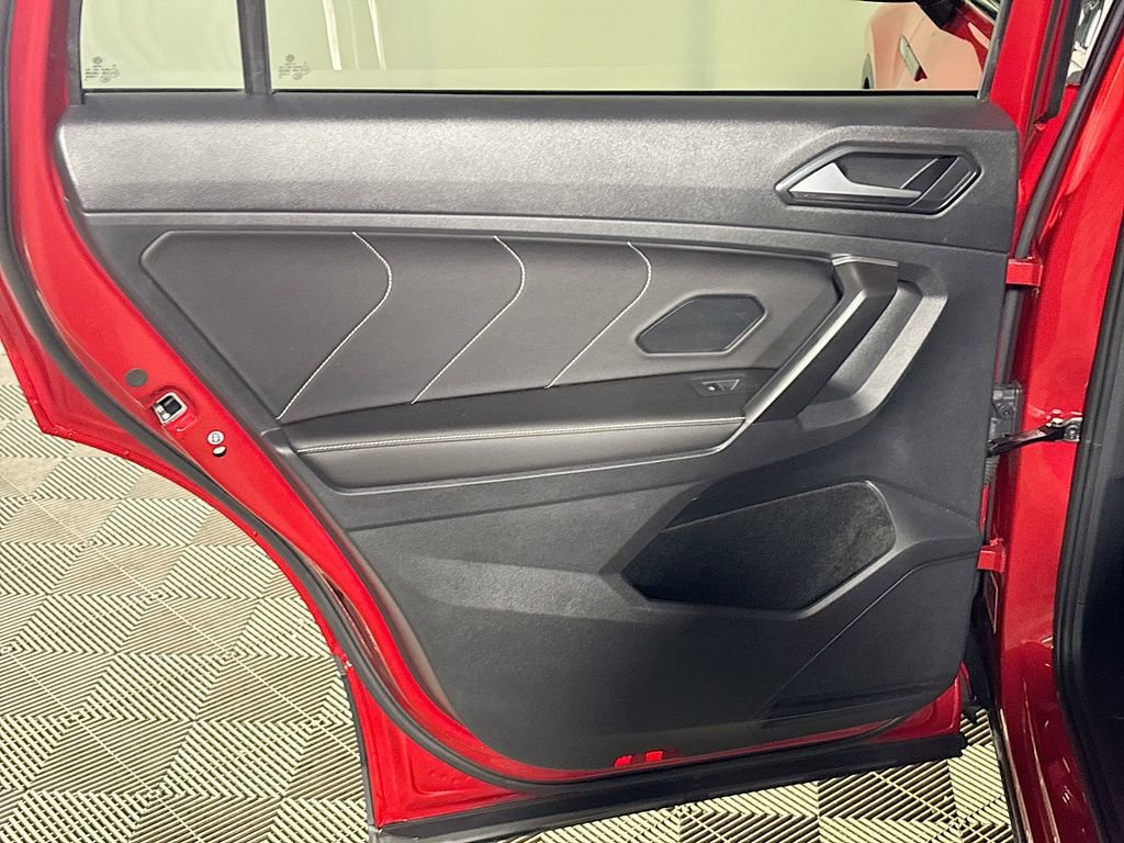 Certified 2023 Volkswagen Tiguan SE image 19