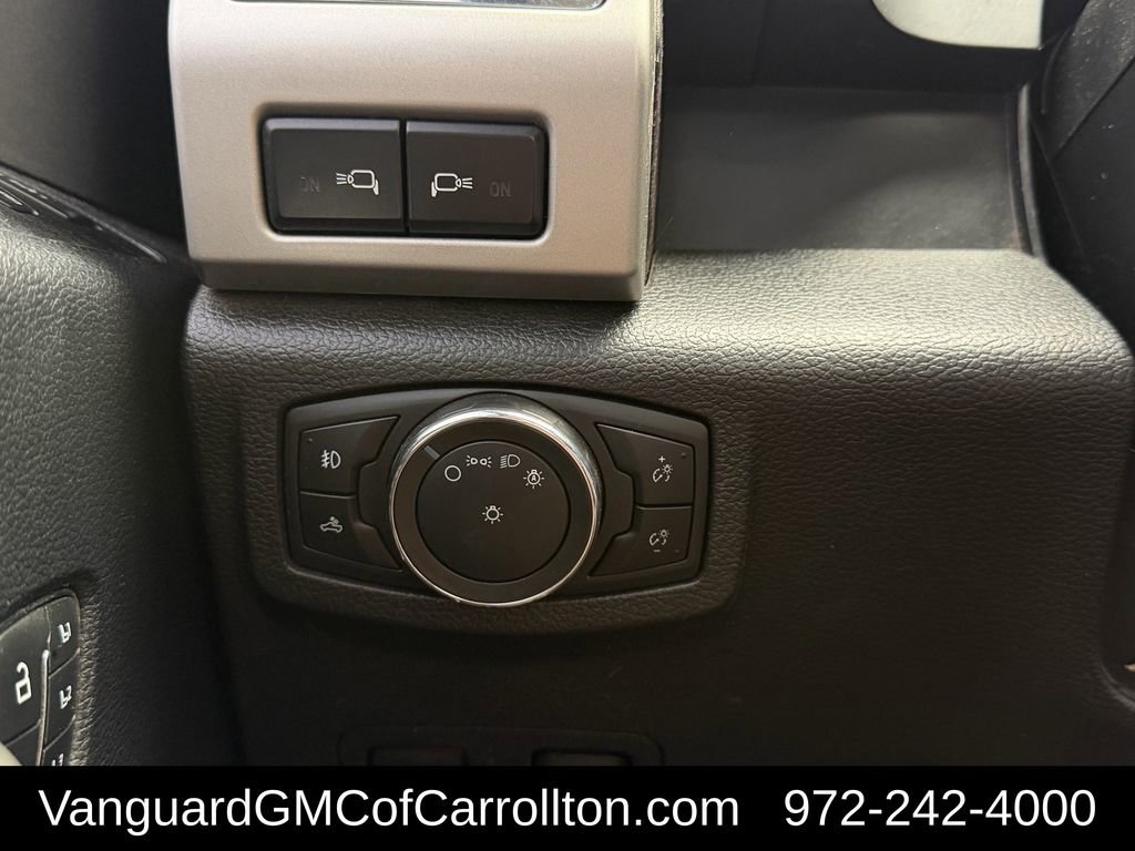 Used 2021 Ford F250 Lariat w/ Lariat Ultimate Package AWD/4WD image 30