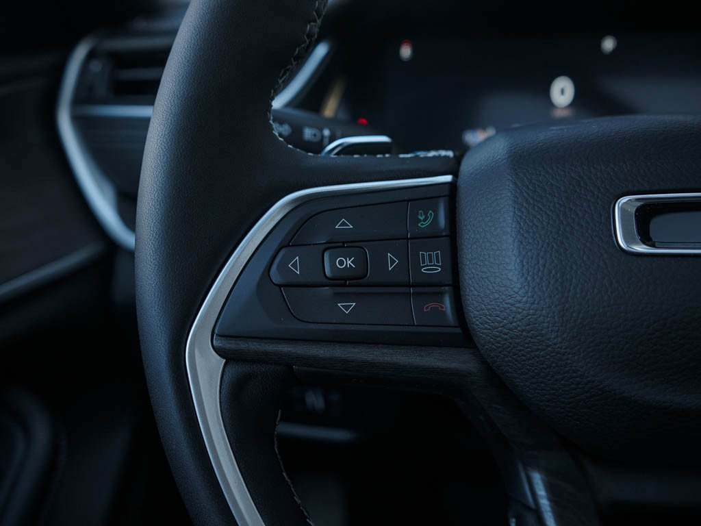 New 2025 Jeep Grand Cherokee L Limited w/ Trailer Tow Package image 21