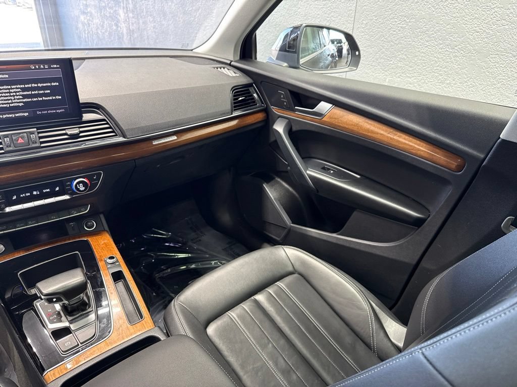Used 2023 Audi Q5 2.0T Premium w/ Convenience Package AWD/4WD image 21