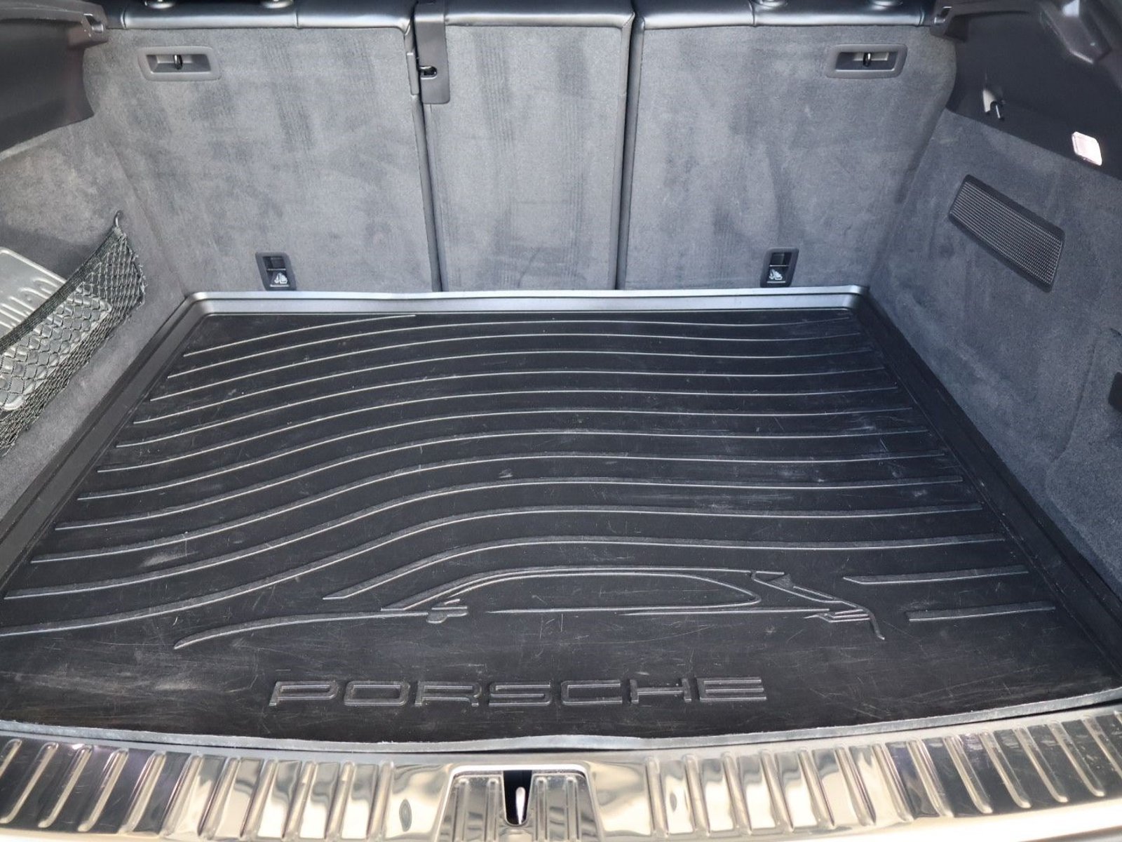 Certified 2023 Porsche Cayenne S AWD/4WD image 22