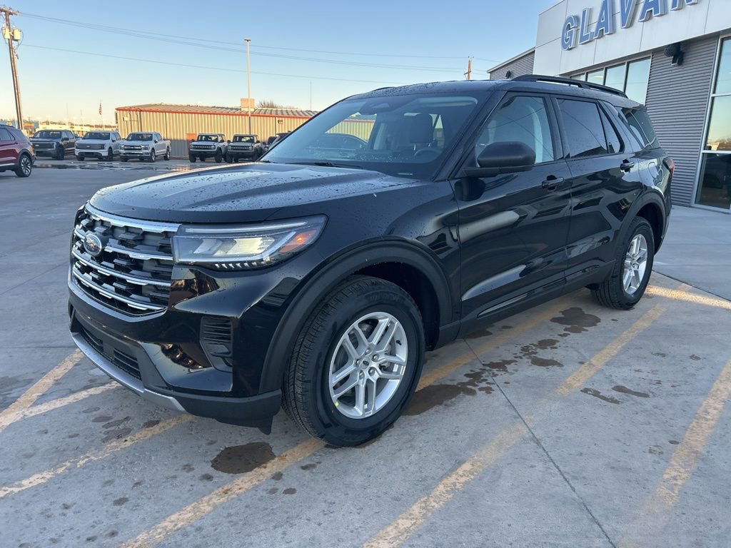 New 2026 Ford Explorer Active image 7
