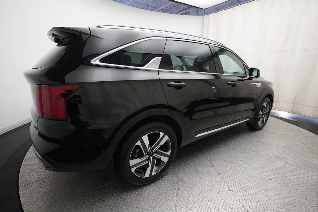 Certified 2023 Kia Sorento SX Prestige w/ Panoramic Sunroof Package AWD/4WD image 36