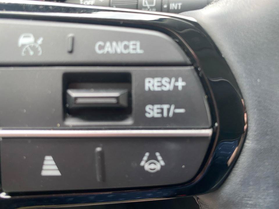 Certified 2025 Honda Pilot Touring image 24