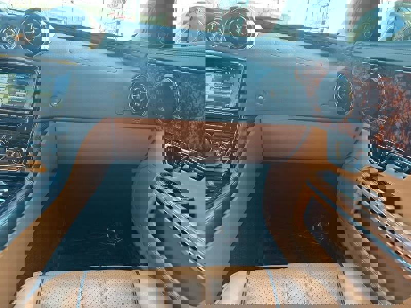 Used 2014 Jaguar XJ L Portfolio image 16