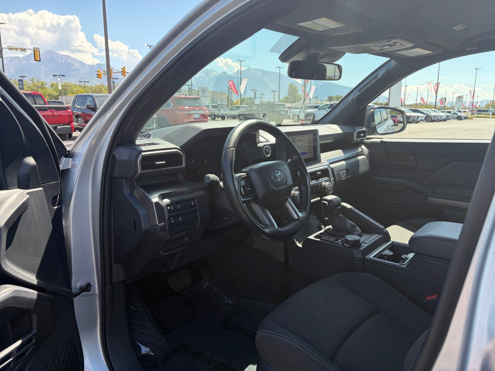 Certified 2025 Toyota 4Runner SR5 AWD/4WD image 10
