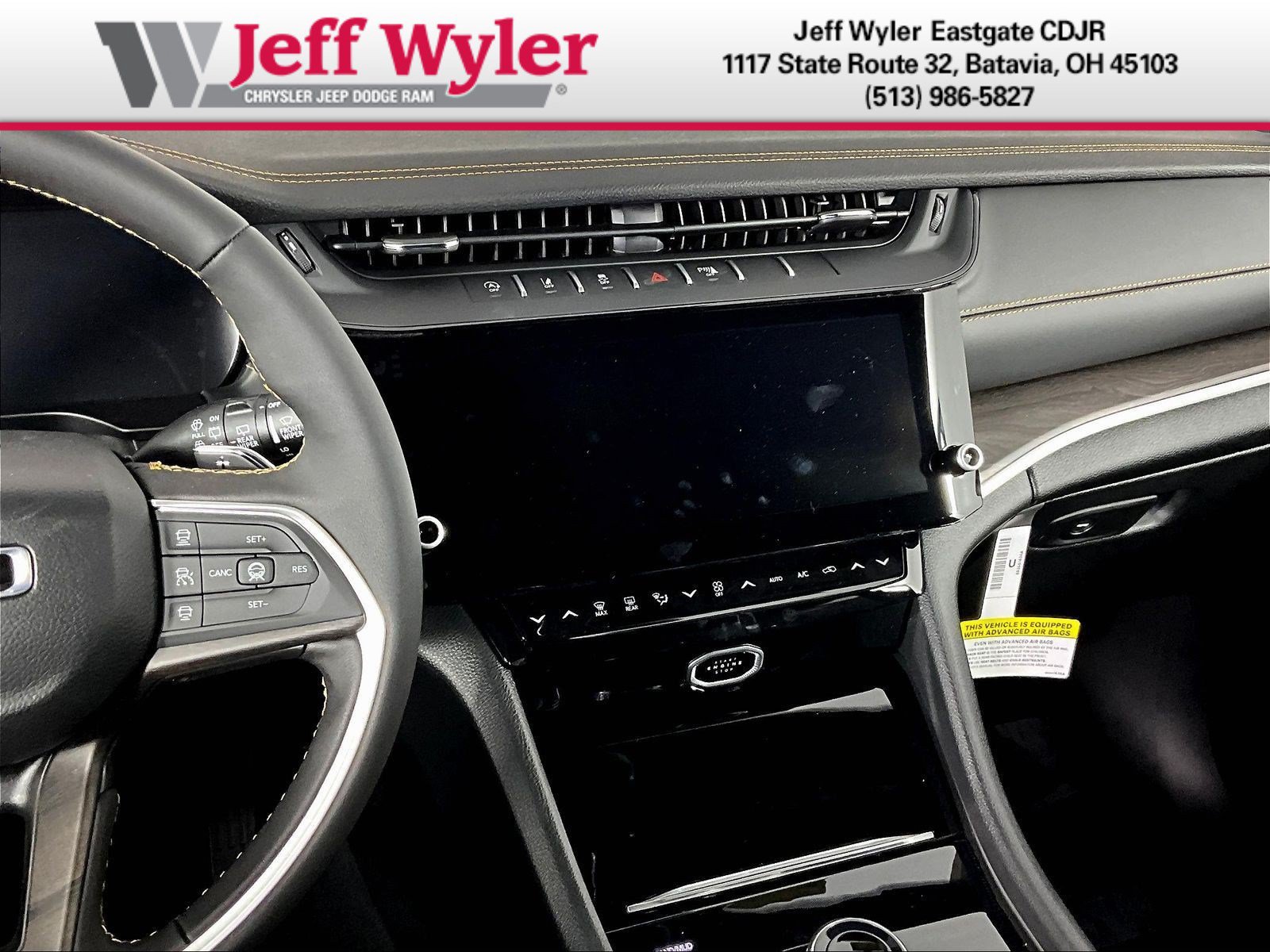 New 2026 Jeep Grand Cherokee Limited AWD/4WD image 11