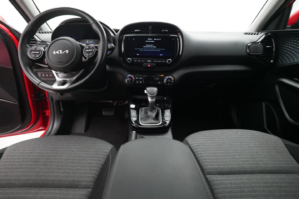 Used 2023 Kia Soul EX FWD image 5