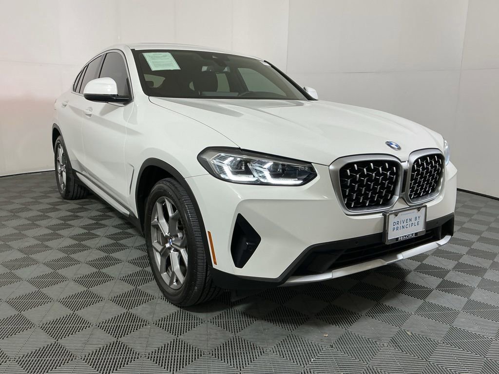 Certified 2023 BMW X4 xDrive30i AWD/4WD image 5