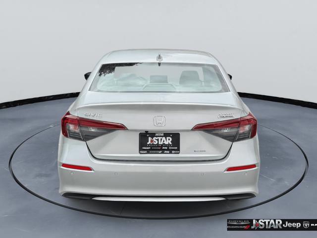 Used 2025 Honda Civic Sport image 6
