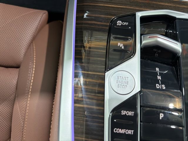 Used 2026 BMW X7 xDrive40i image 46