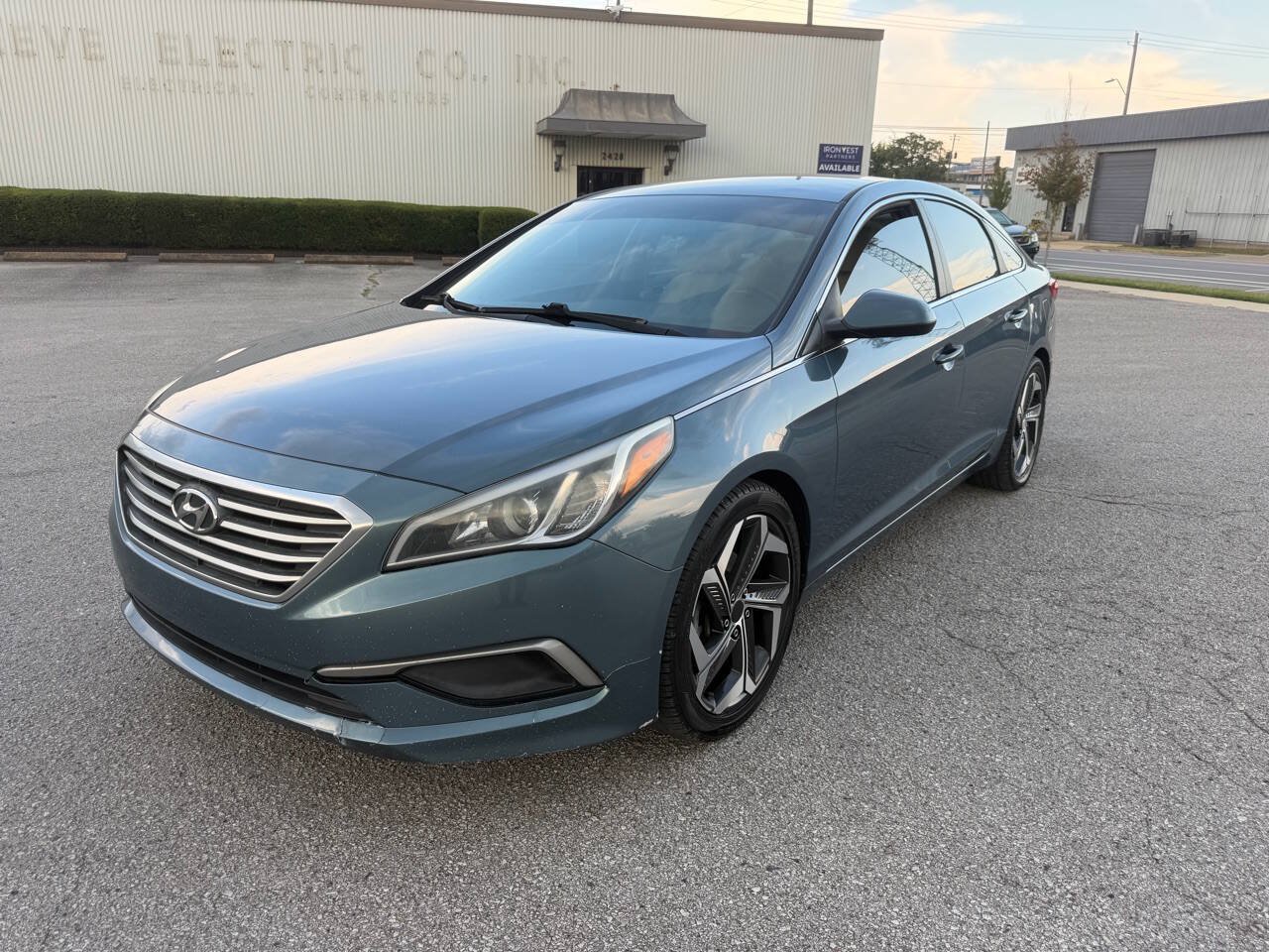 Used 2017 Hyundai Sonata SE FWD image 7