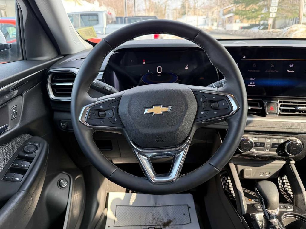 Used 2026 Chevrolet TrailBlazer LT w/ Convenience Package image 42