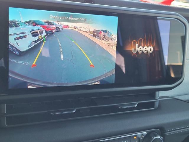 Certified 2025 Jeep Wrangler Unlimited Sahara image 10