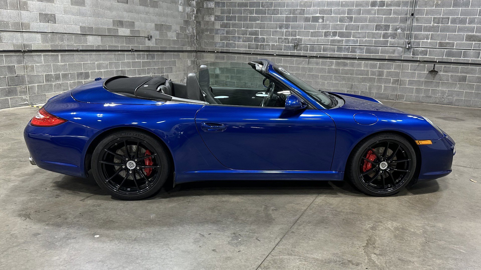 Used 2009 Porsche 911 Carrera S image 3