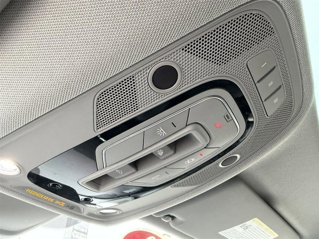 Used 2018 Audi Q5 2.0T Premium Plus w/ Premium Plus Package image 29