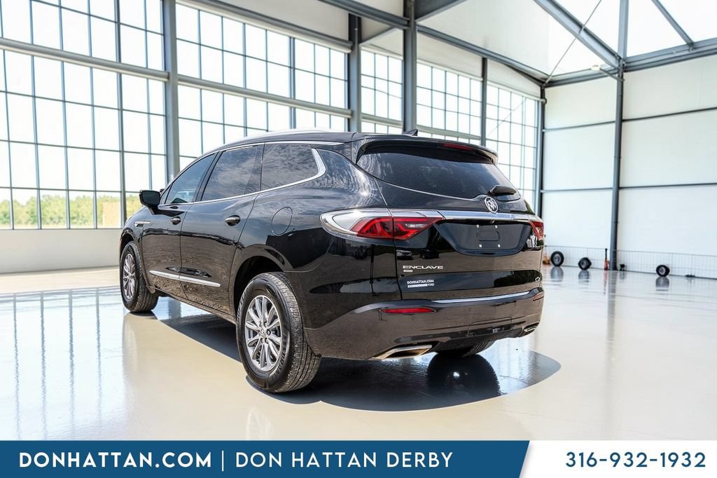 Used 2023 Buick Enclave Essence AWD/4WD image 29