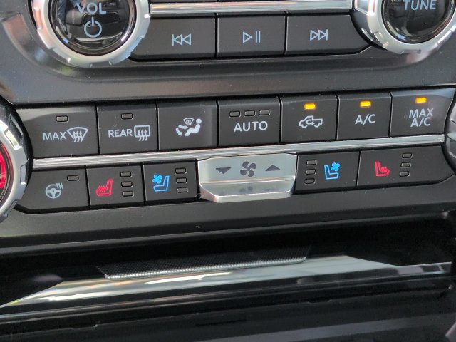 New 2027 Ford F350 Lariat w/ Lariat Ultimate Package AWD/4WD image 26