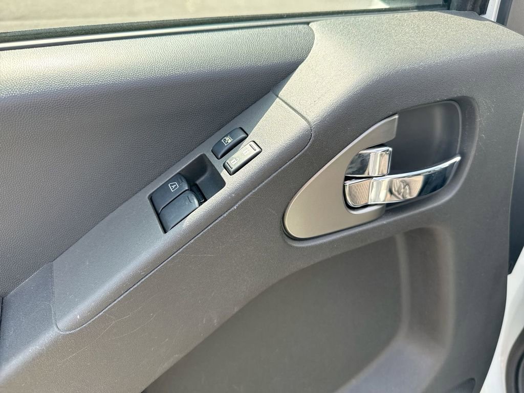 Used 2016 Nissan Frontier Desert Runner image 19