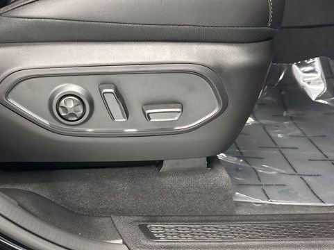 New 2026 Jeep Grand Cherokee L Limited w/ Limited Altitude Package image 26