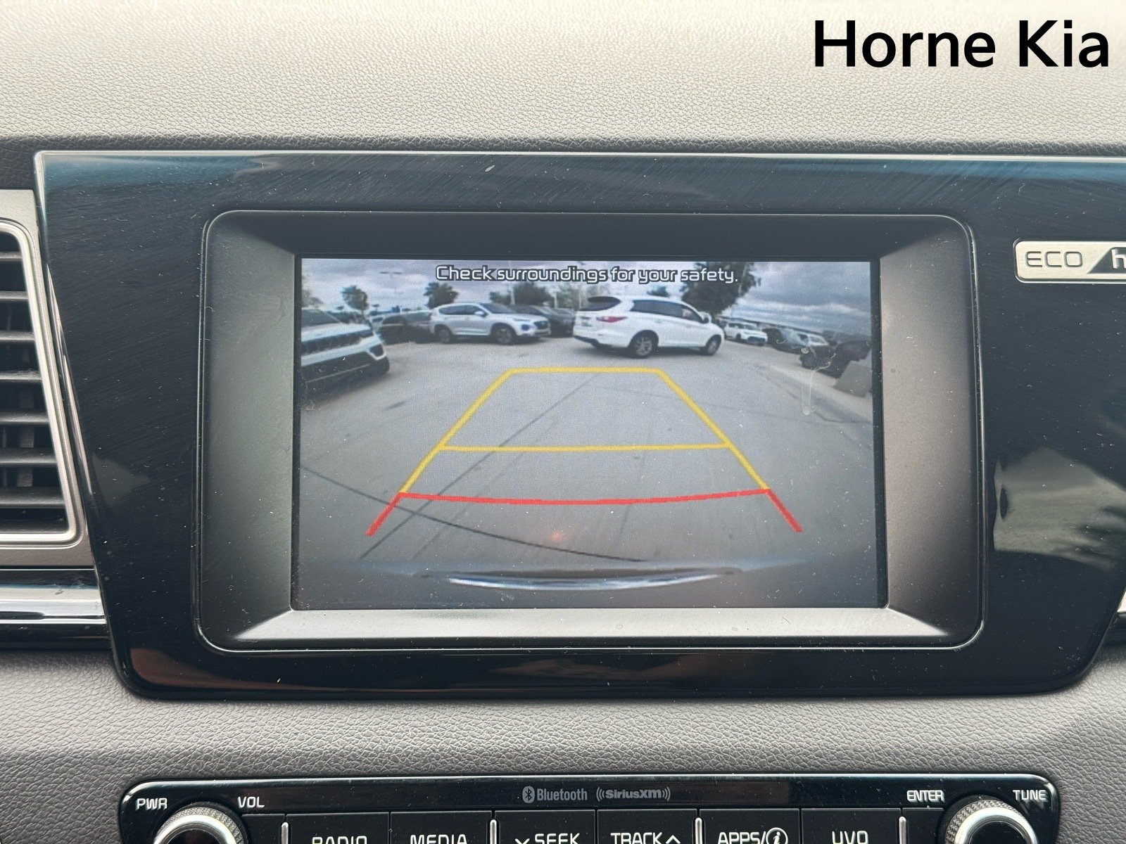 Used 2017 Kia Niro EX FWD image 22