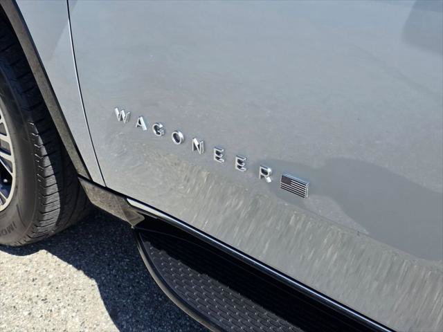 Certified 2024 Jeep Wagoneer L Series II RWD image 12