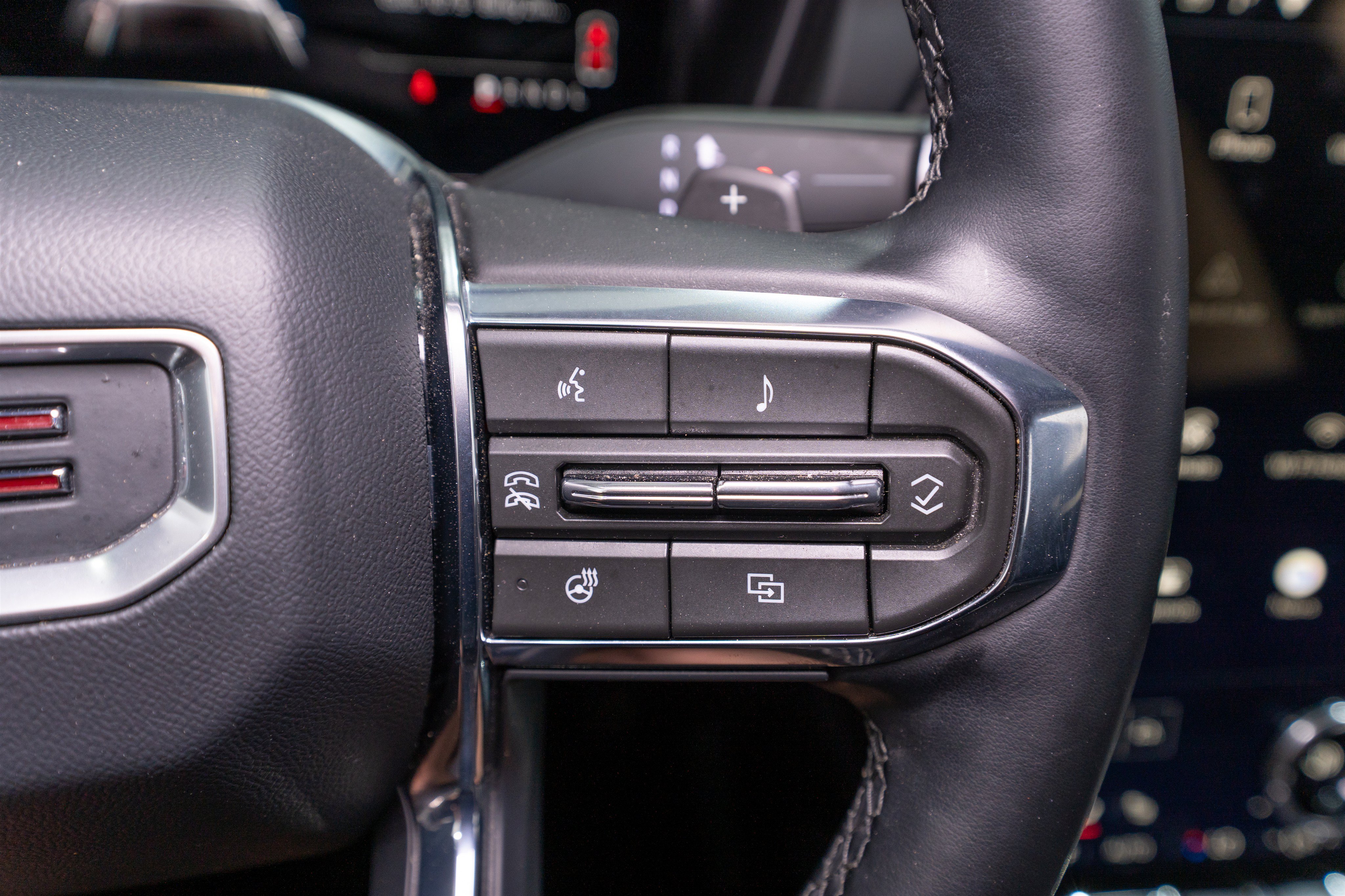 Used 2026 GMC Terrain Elevation w/ Elevation Premium Package FWD image 24