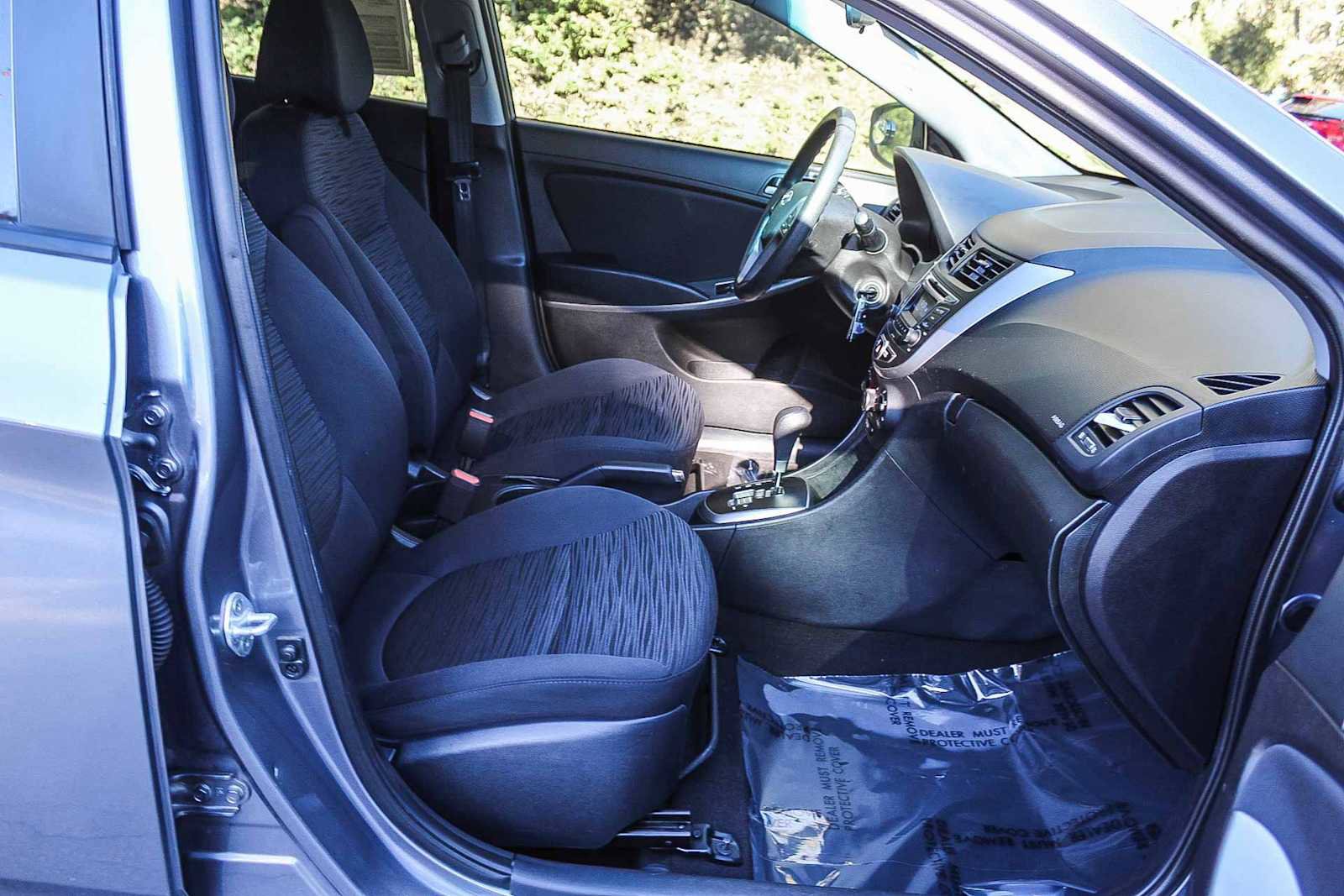 Used 2017 Hyundai Accent SE image 16