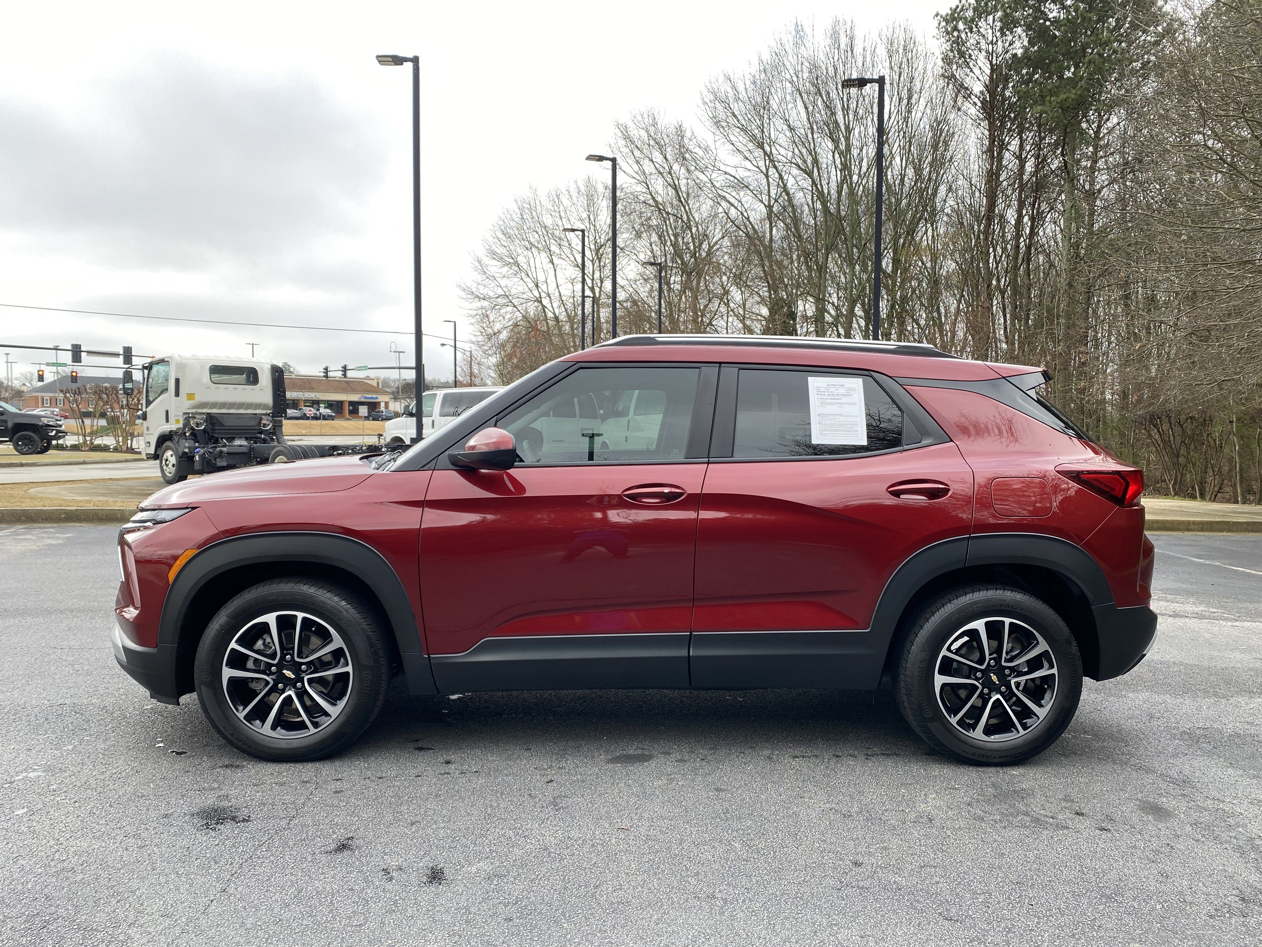 Used 2024 Chevrolet TrailBlazer LT w/ LT Cold Weather Package image 6