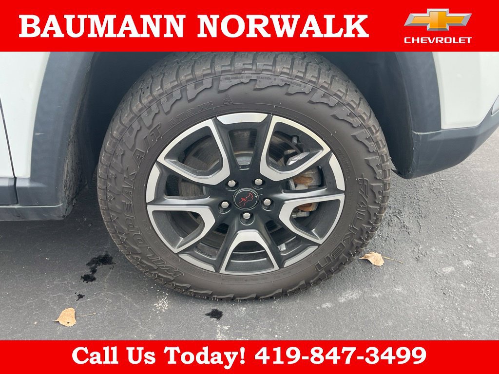 Used 2025 Jeep Compass Trailhawk AWD/4WD image 12