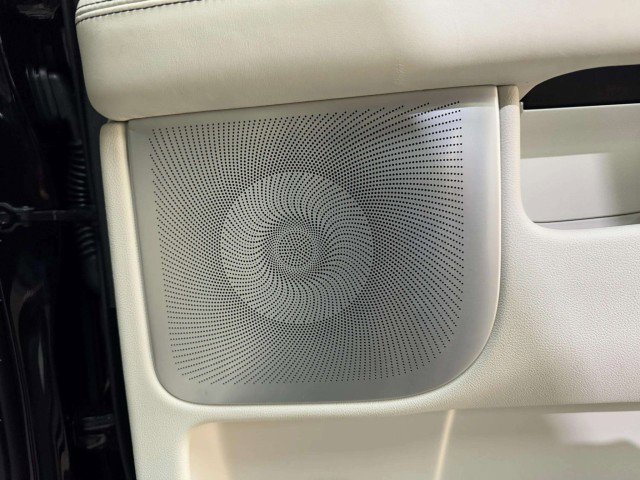 Used 2020 Lincoln Navigator L Black Label w/ Cargo Convenience Package image 58