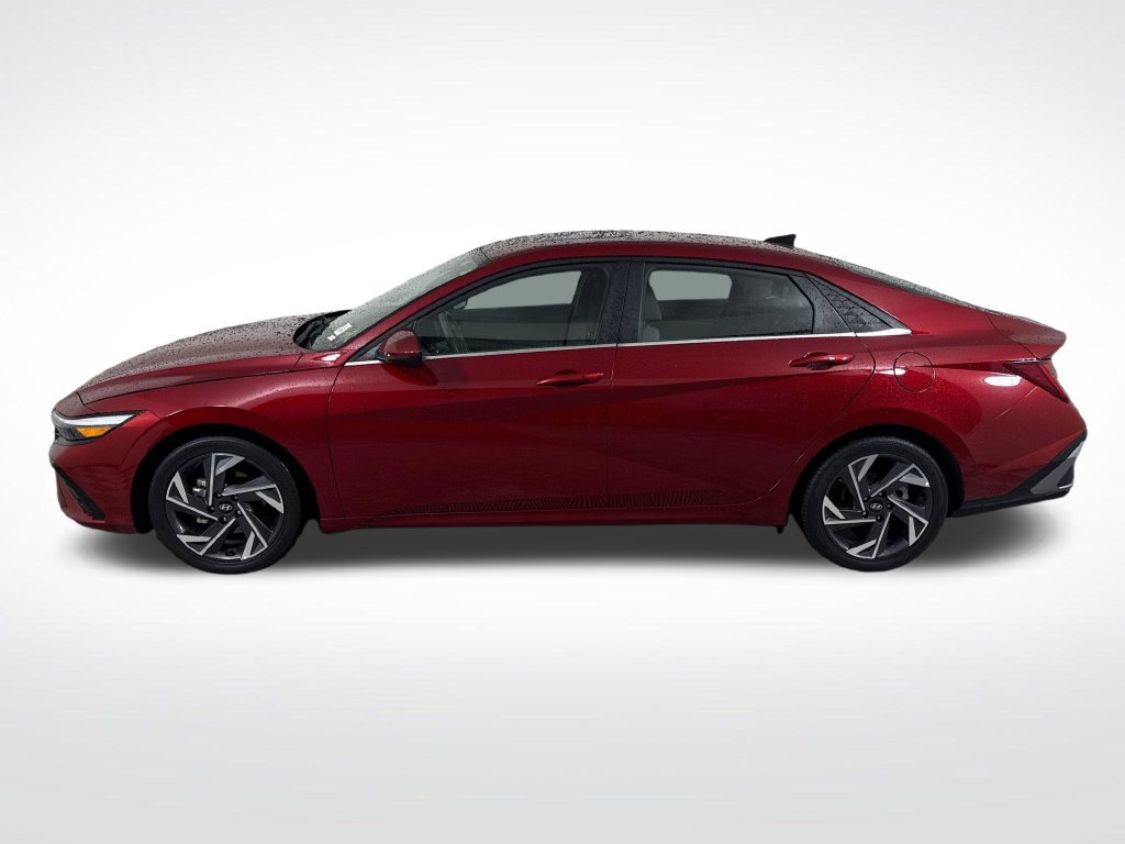 Certified 2024 Hyundai Elantra SEL w/ Convenience Package FWD image 8