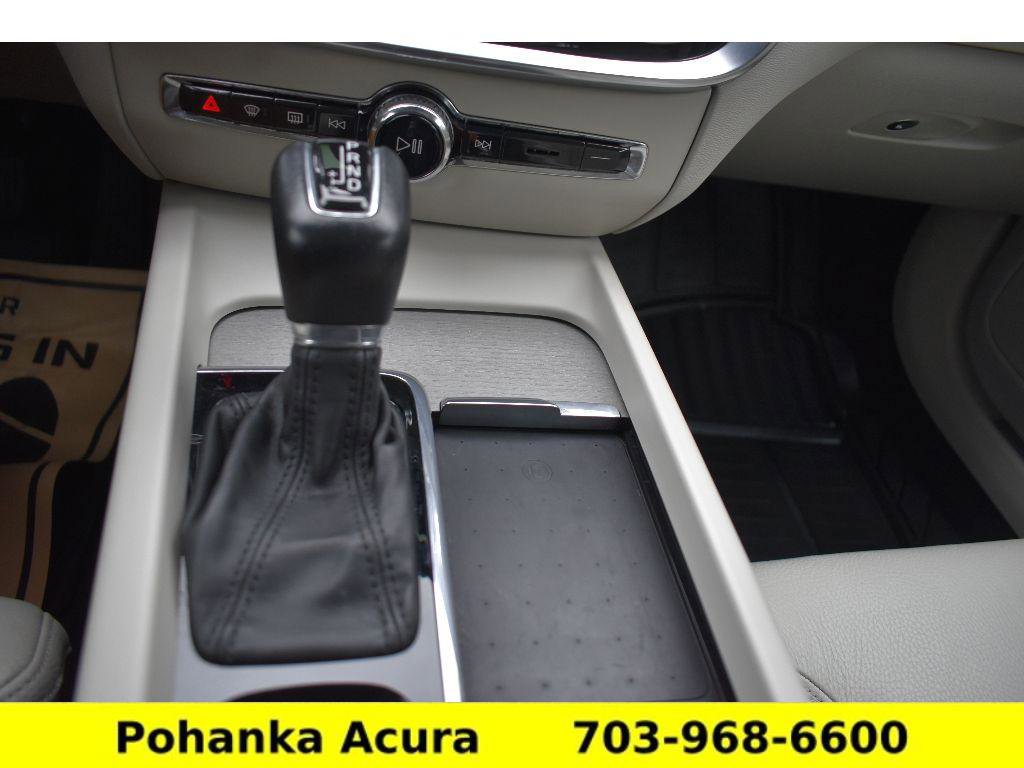 Used 2021 Volvo S60 T6 Inscription image 15