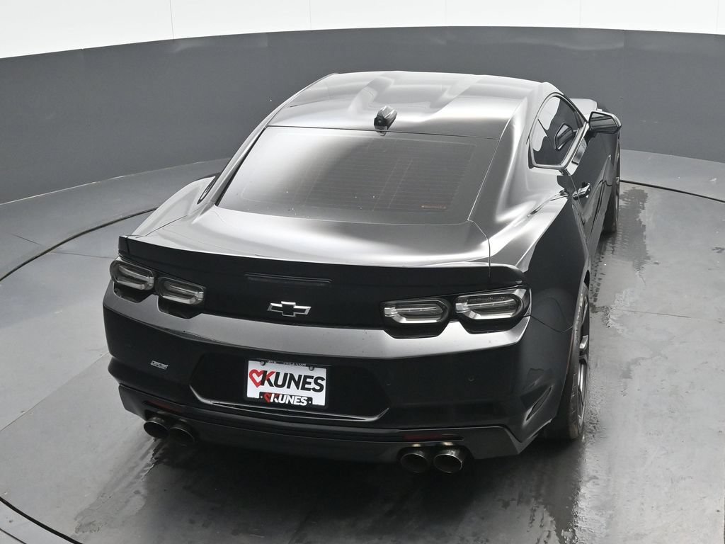 Used 2022 Chevrolet Camaro SS RWD image 32