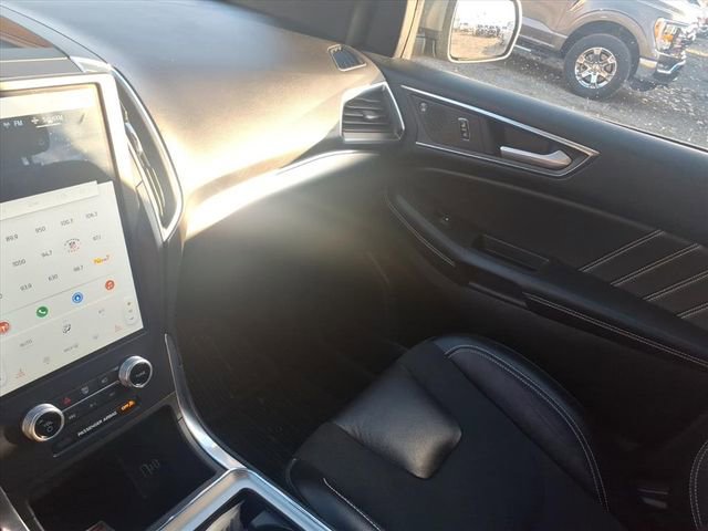 Certified 2022 Ford Edge ST image 23
