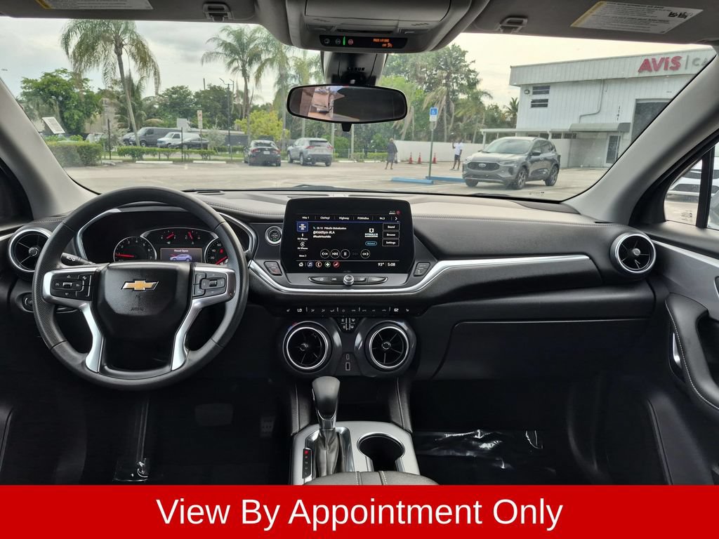 Used 2025 Chevrolet Blazer LT FWD image 26
